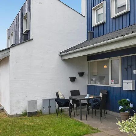 2 Bedroom Amazing In Vaeggerlose * Bøtø By