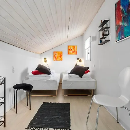 2 Bedroom Amazing In Vaeggerlose Prázdninový dům